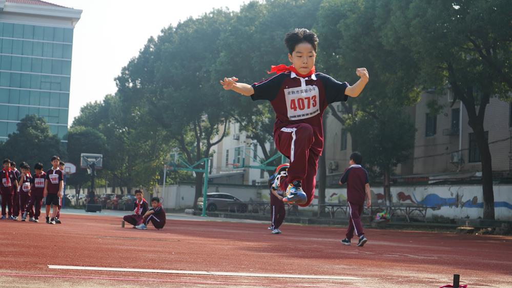 bdac13b401054b8ebf15d906403472e4.jpg